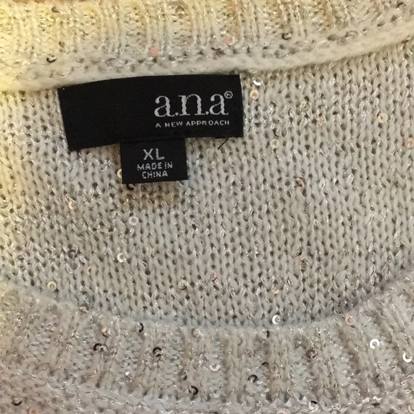 Women’s sweater - Picture 2 of 3